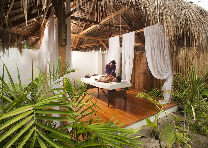 Hotel Buena Vida And 3*