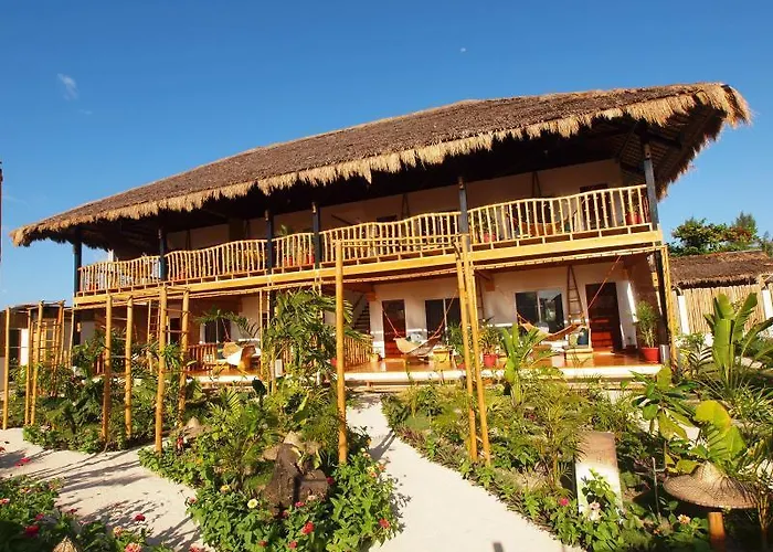 Buena Vida And 3* Daanbantayan